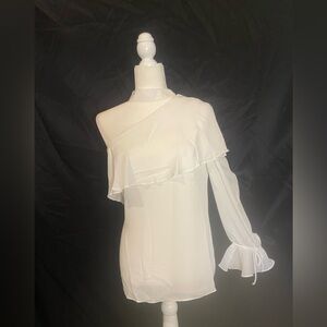 Krisa Women’s White One long sleeve, one flutter sleeve Blouse, Large, NWT